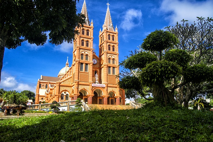 10 églises Vietnam buon ho